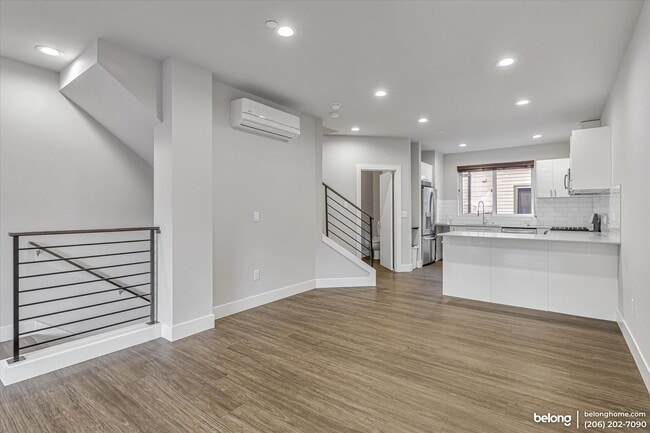 Photo - 510 Coho Walk SE