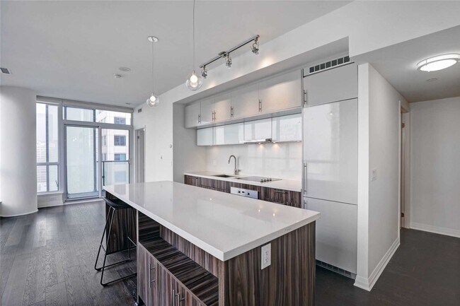 Building Photo - 8 Mercer St Unit 3002