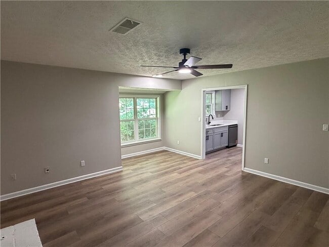 Photo - 1286 N Lea Ct SE