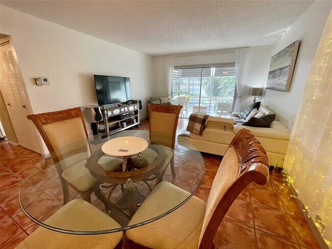 Photo - 5071 W Oakland Park Blvd Unit 211