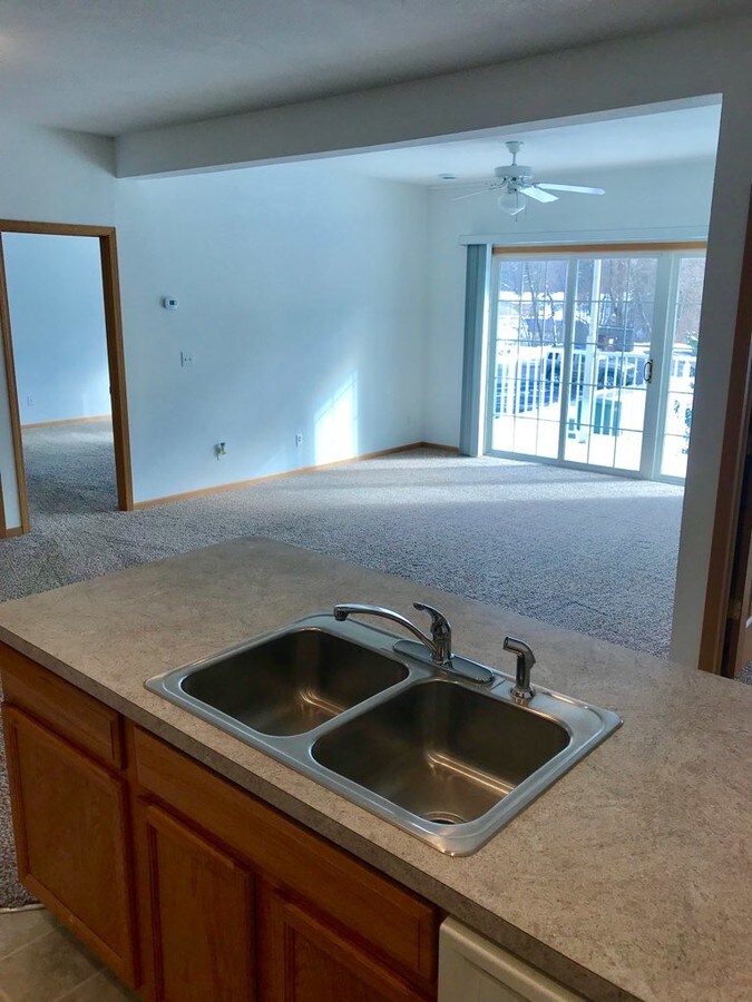 Photo - Coral Ridge Apartments