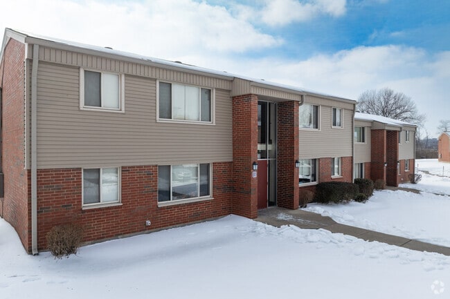 Pine Crest Apartments