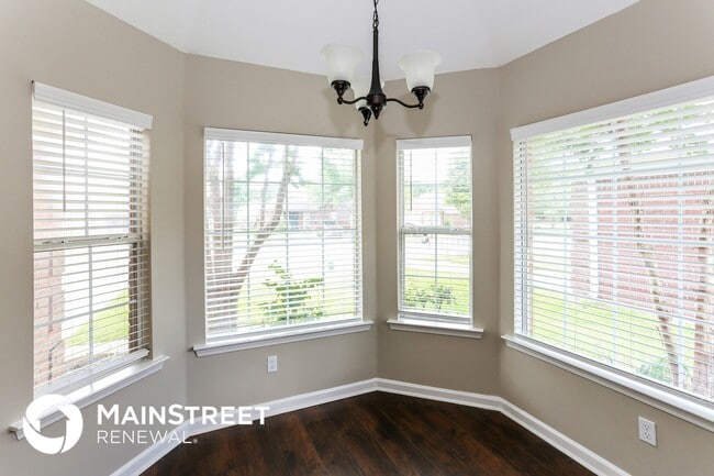 Photo - 7644 Tally Ho Dr E