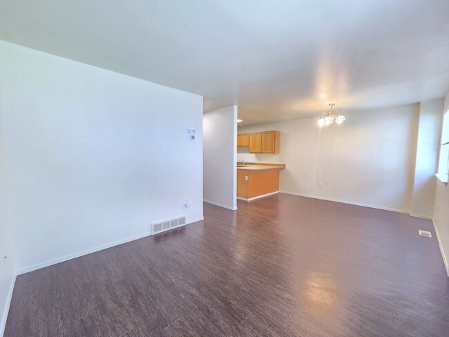 Photo - 407 E 8th Ave Unidad #3