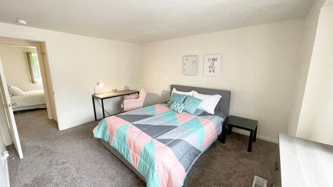 Photo - Carriage Hill East Apartments and Townhomes