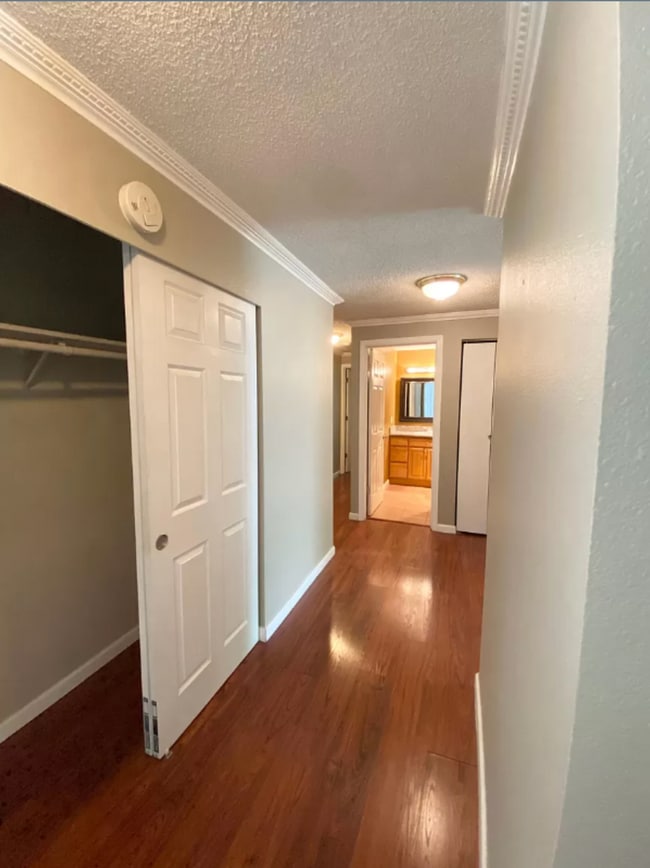 Photo - Spacious top floor condo with 3 sizable bedrooms & 2 baths