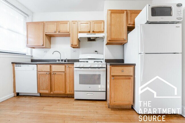 Photo - 1955 W Winnemac Ave Unidad 3A