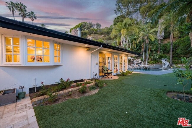 Photo - 9023 Alto Cedro Dr