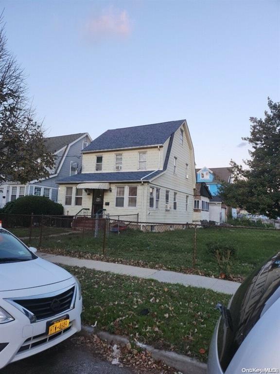 Photo - 105-41 189th St