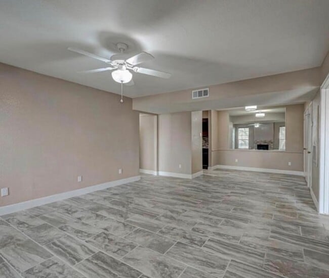 Photo - 6606 De Moss Dr Unit 1014