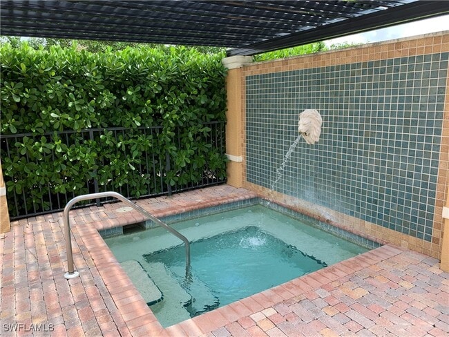 Building Photo - 8736 River Homes Lane Unit 7-208