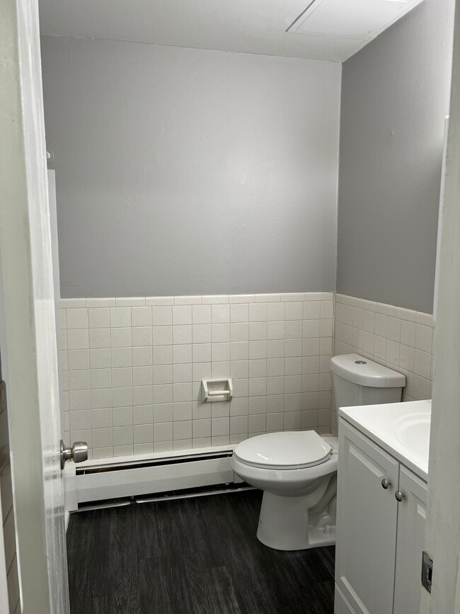 Winthrop Court Apartments