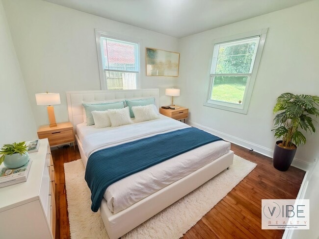 Photo - 902 Gibson Dr