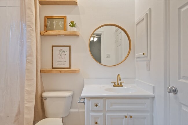 Photo - 1515 Hyde Park Blvd Unidad 2