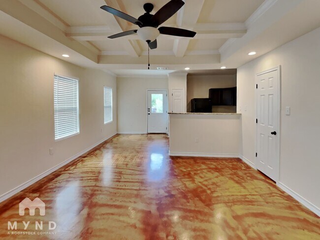 Photo - 6415 Melanzane Ave