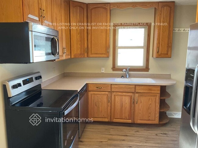 Photo - 2713 W 71st 1/2 St