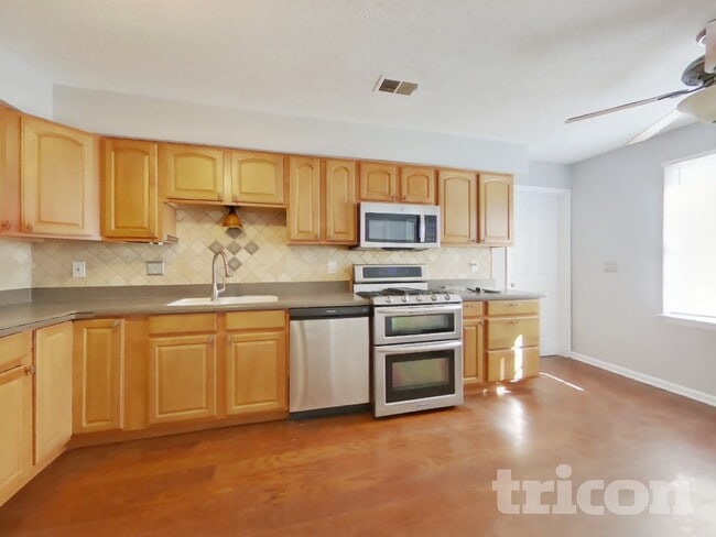 Photo - 4981 Brownwood Dr