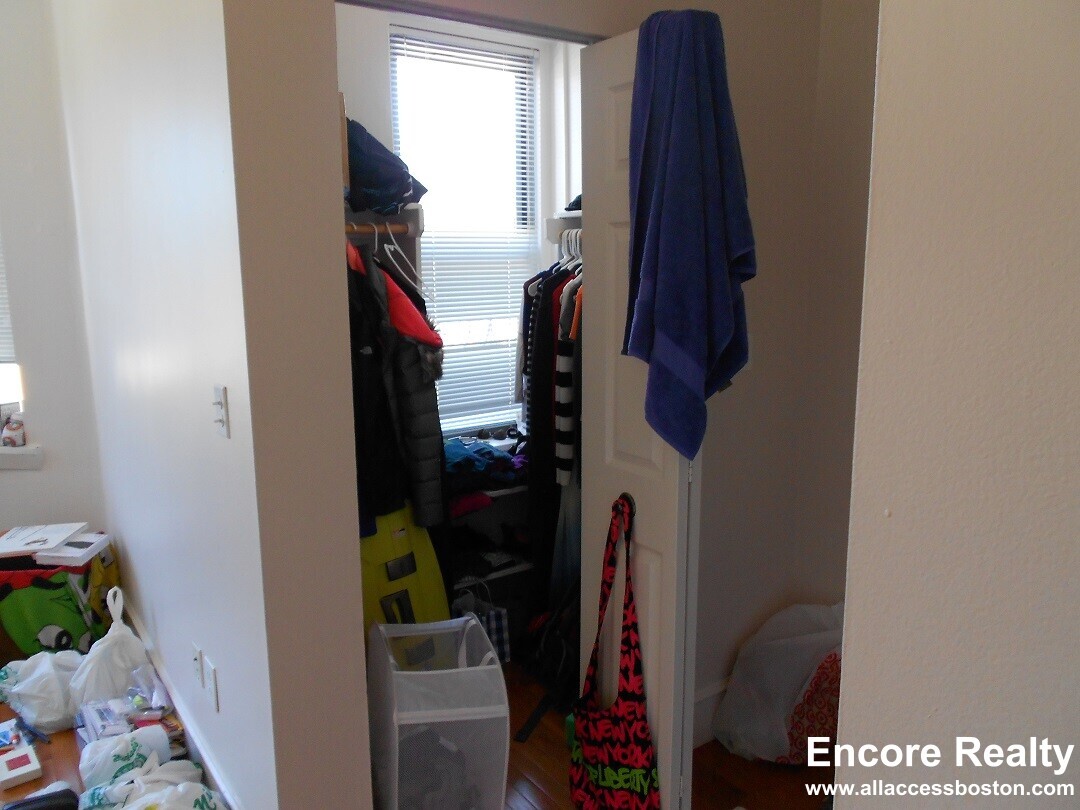 Photo - 52 Burbank St Unit 11