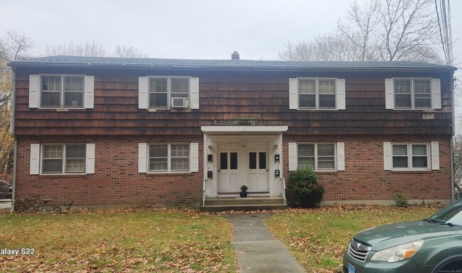 Building Photo - 143 Oneco Ave