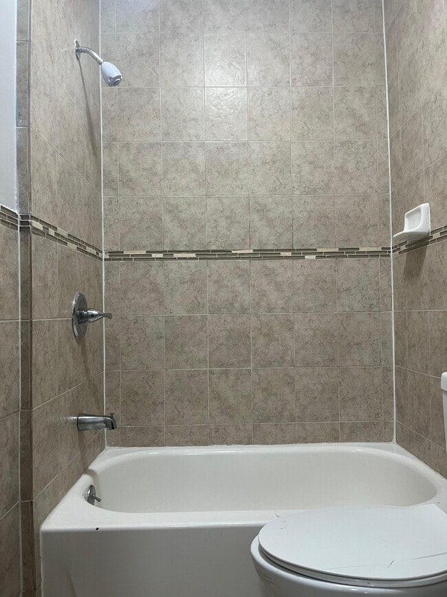 Photo - 234 56th St Unidad 1