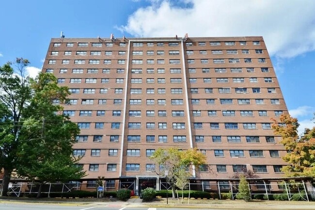 Building Photo - 1225 John F. Kennedy Blvd Unit 4C