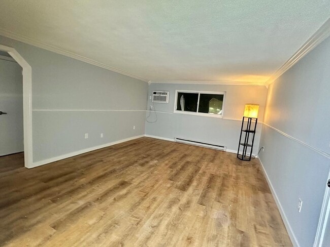 Photo - 4 Hazelwood Ave Unit 6