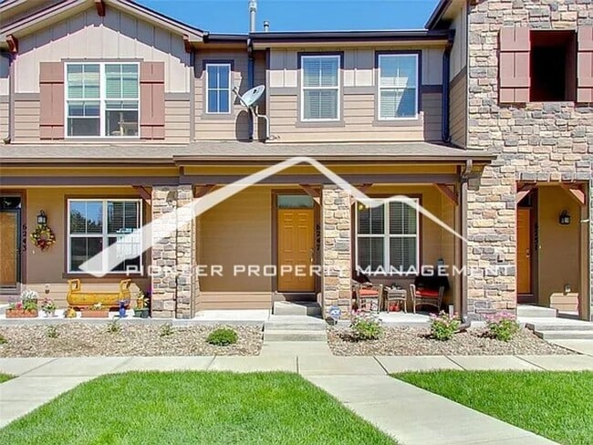 Building Photo - Low-Maintenance Living with Mountain Views! 3BR Townhome, 2-Car Garage & A/C