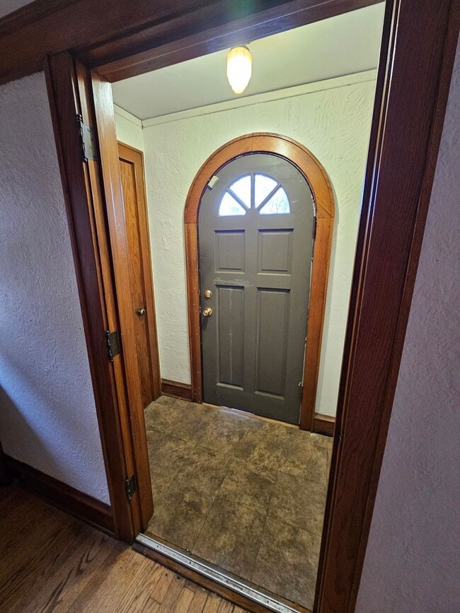 Photo - Cozy Single-family Home