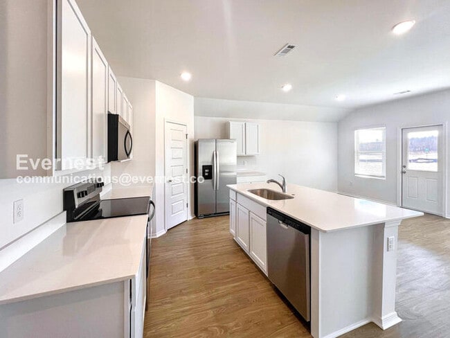 Photo - 104 E Sunbelt Ct