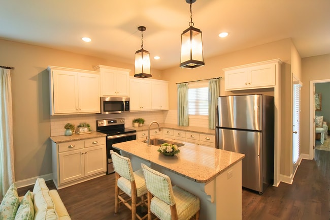 Photo - 35 Grove Cir