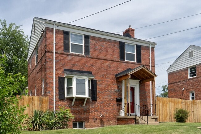 Building Photo - 10024 Lorain Ave