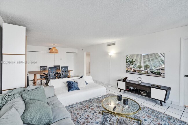 Photo - 100 Bayview Dr Unit 401