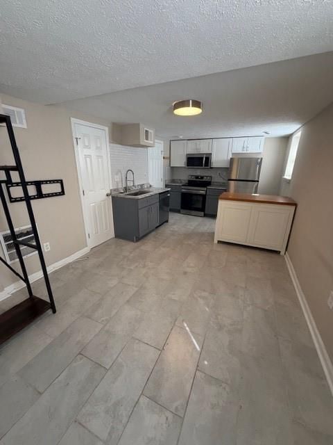 Photo - 1923 Thompson Ave