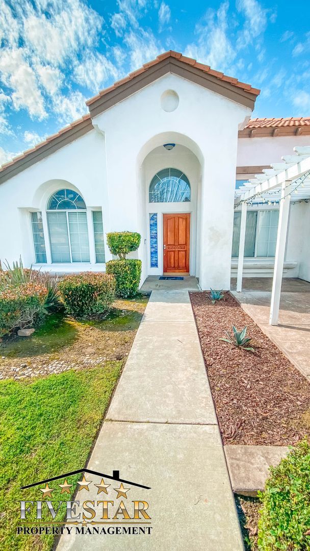 Photo - 8501 Tamworth St