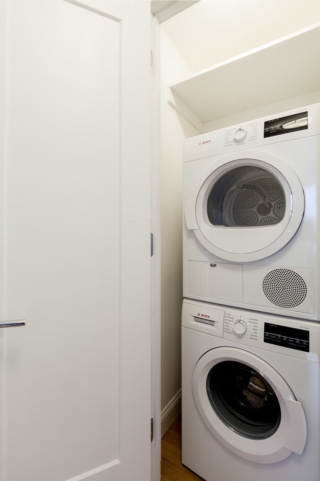 Photo - Lexington Towers