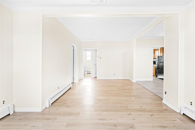 Photo - 250 West Ave