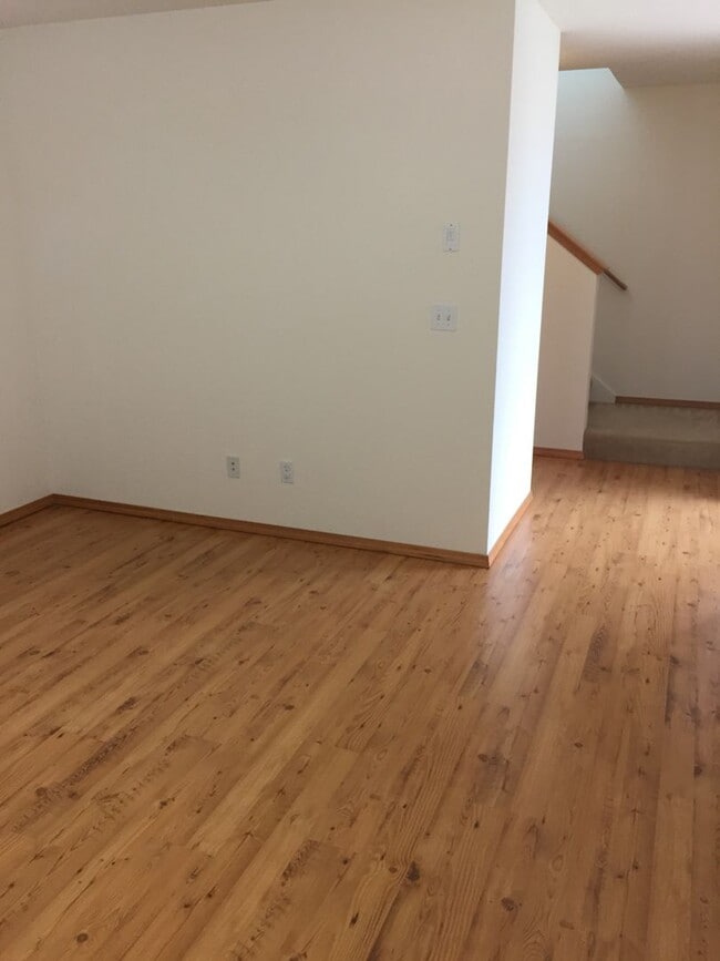 Photo - Lovely 3 Bedroom Home, Washer/Dryer Hook Ups!