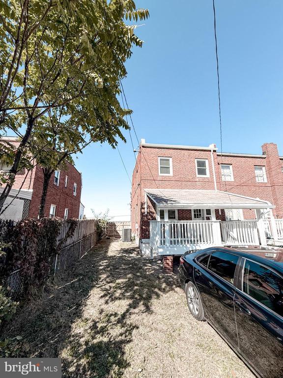 Photo - 7713 Baltimore St