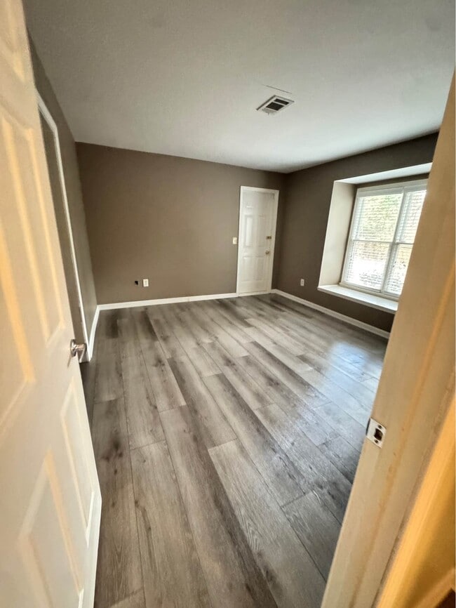 Photo - 601 Abingdon Way Unit Abingdon Way