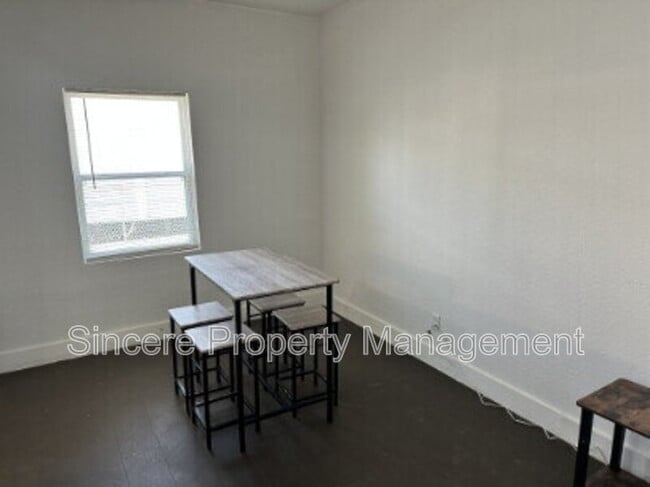Photo - 1232 NW 44th St Unidad Apt. 4
