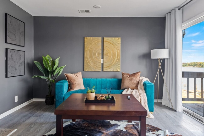 Photo - 301 S Front St Unit ID1354354P