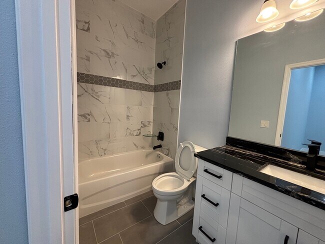 Photo - 6051 82nd Terrace N