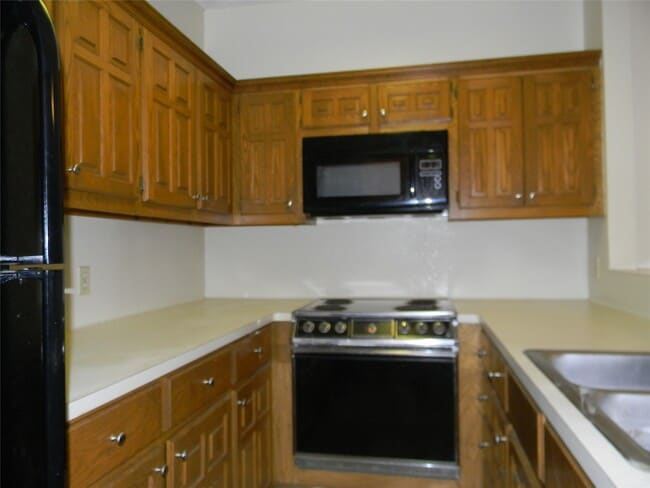 Photo - 2315 The Strand Unit 2D