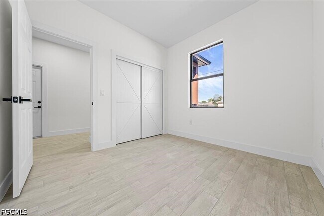 Photo - 2222 Kenneth Ave S