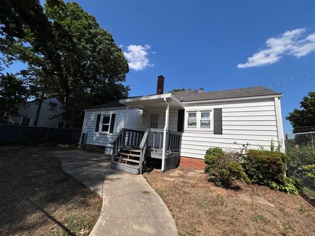 Photo - 2601 Stratford Dr