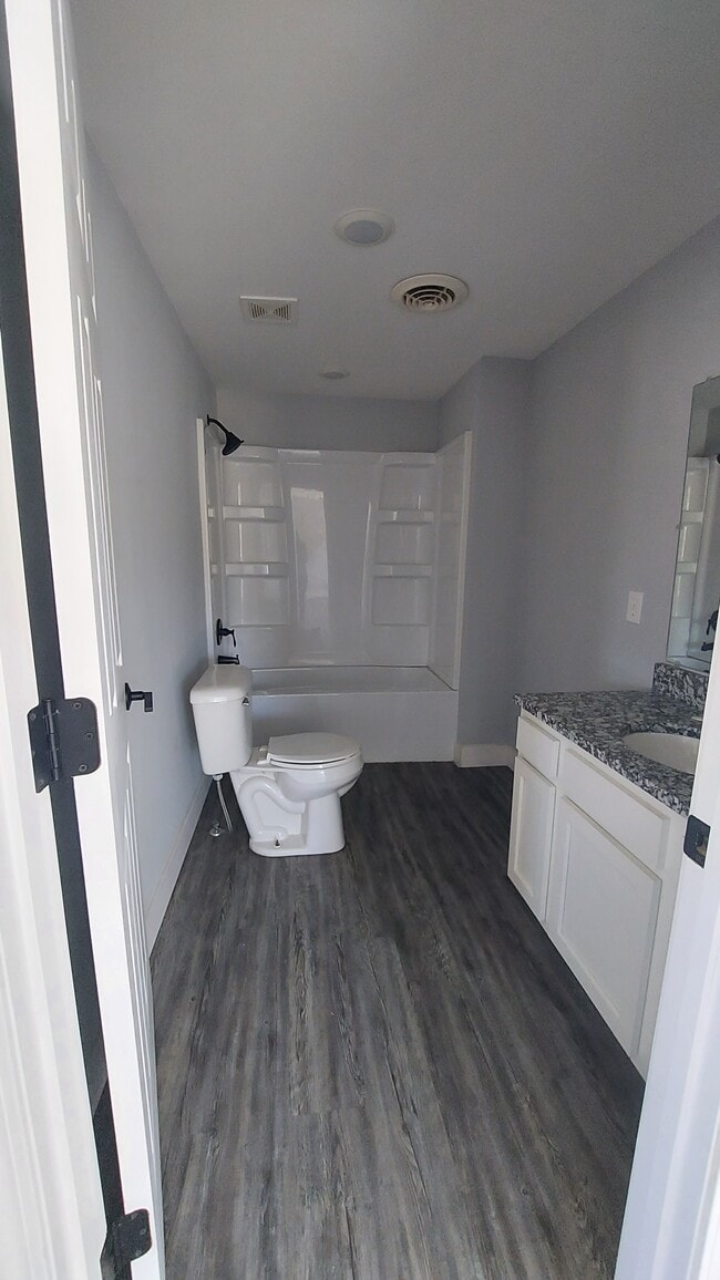 Photo - 1029 Emmons St