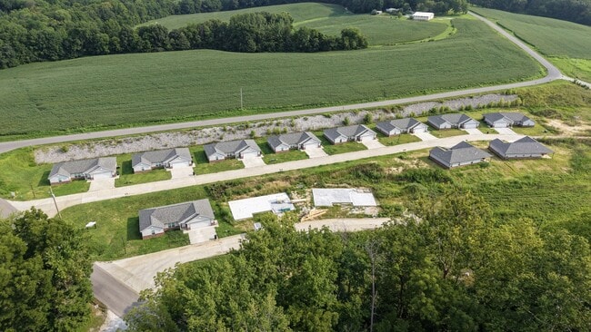 Photo - 249 Oak Grove Cir