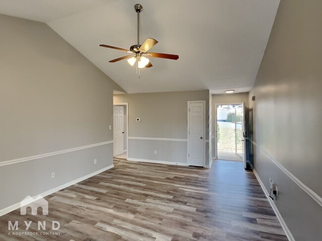 Photo - 2443 Hawk Ridge Dr