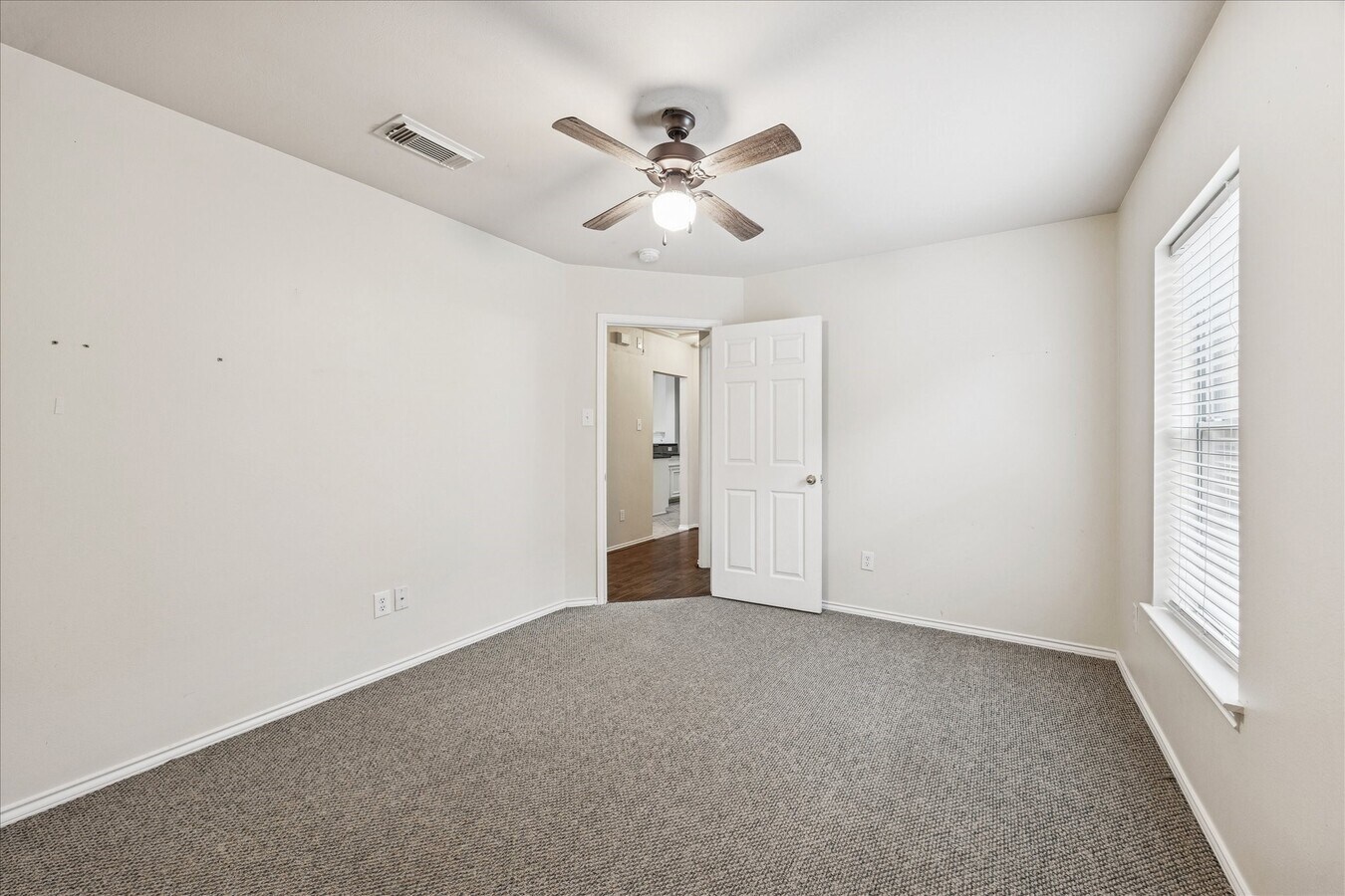 Photo - 11914 White Water Bay Dr