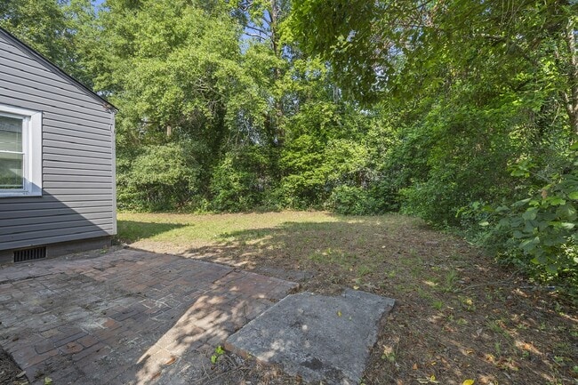 Photo - 1337 Radio Dr